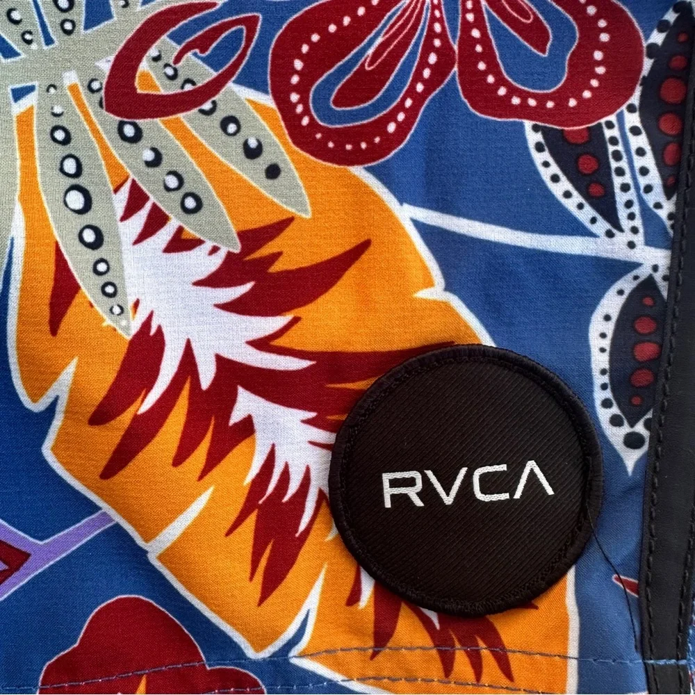RVCA Men's Eastern Floral Board Shorts Swim Trunks Size 28